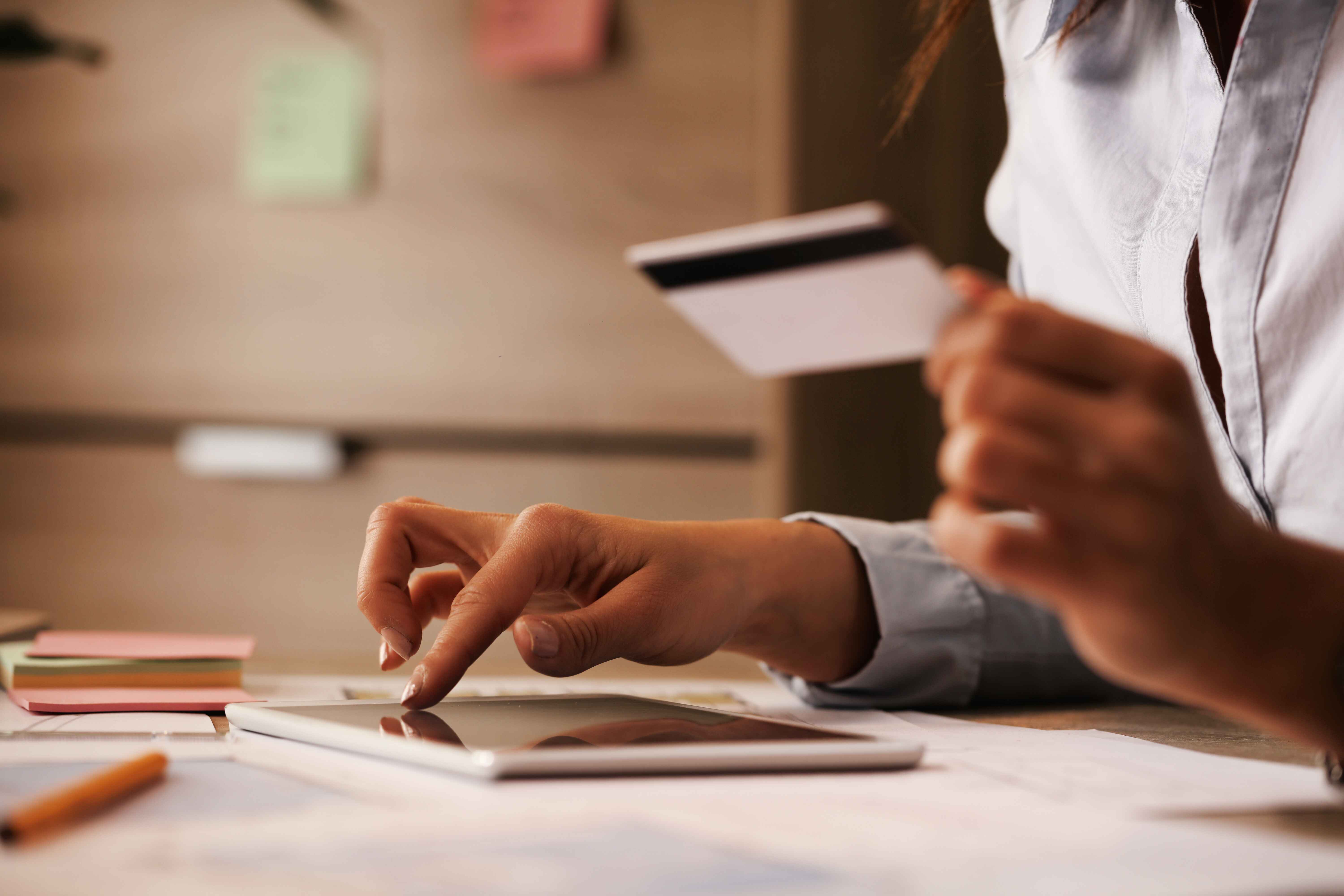 Credit Consolidation in Manitoba (1) Credit Consolidation in Manitoba